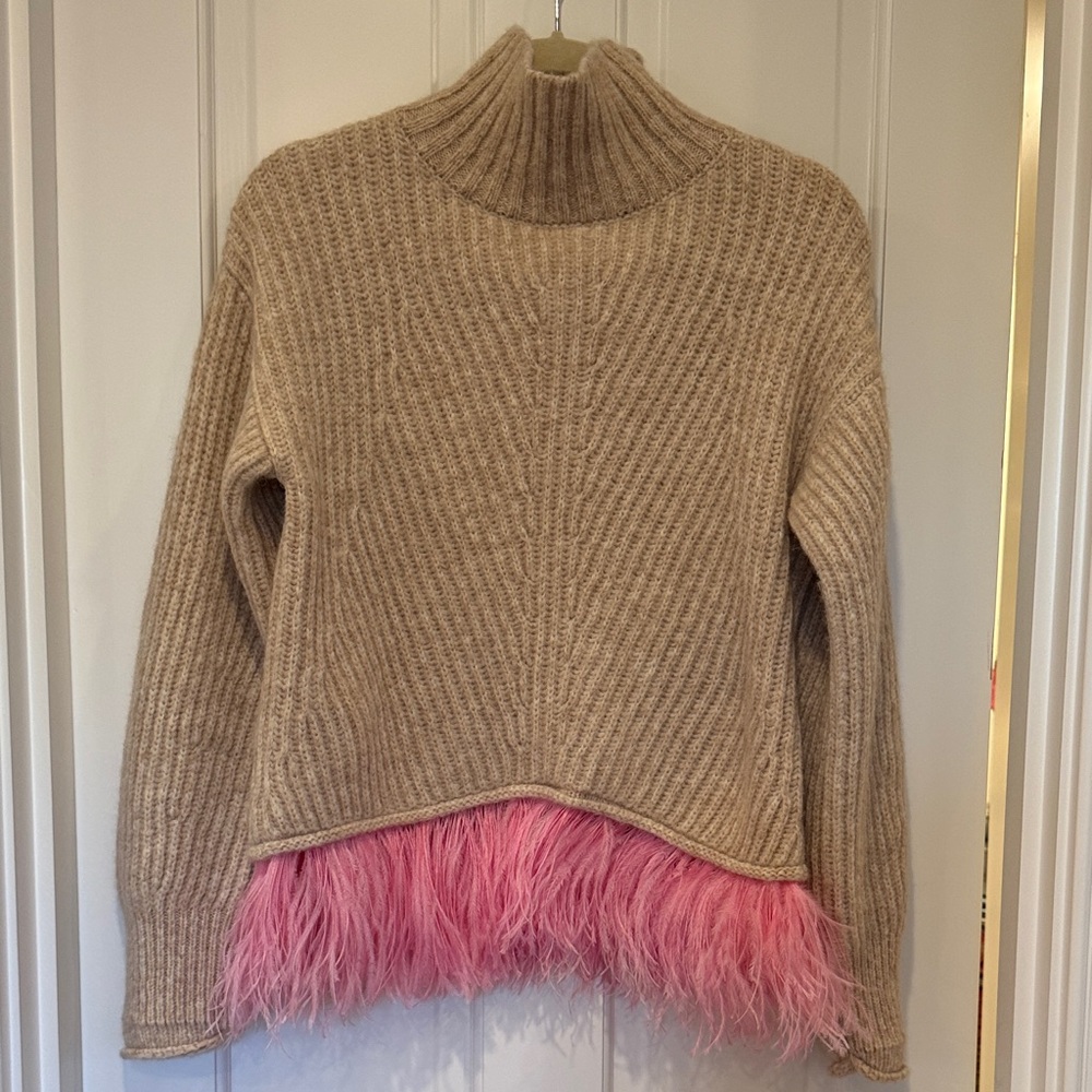 LaDoubleJ chunky Tan mock turtleneck Sweater with marabu Pink Trim small